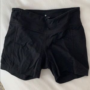 Athleta Short Bike Shorts (Small)